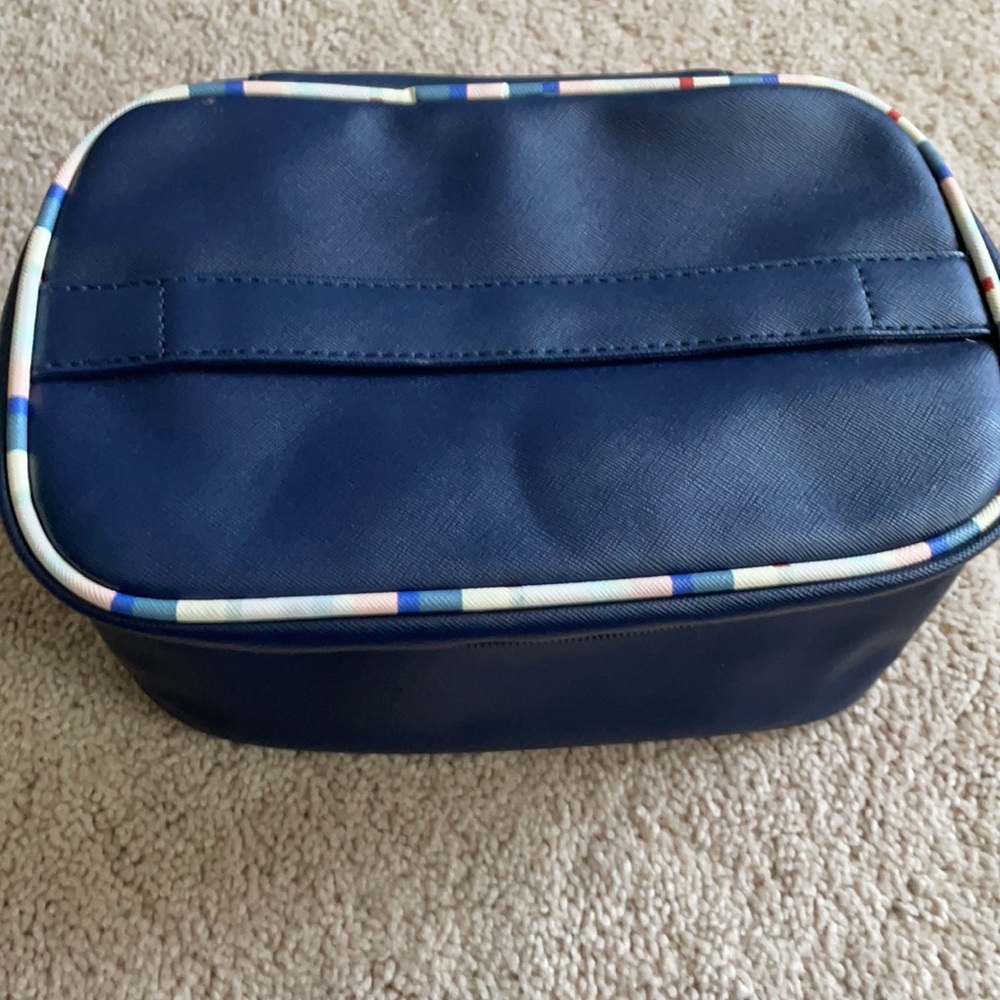 Travel make up bag - Picture 2 of 5